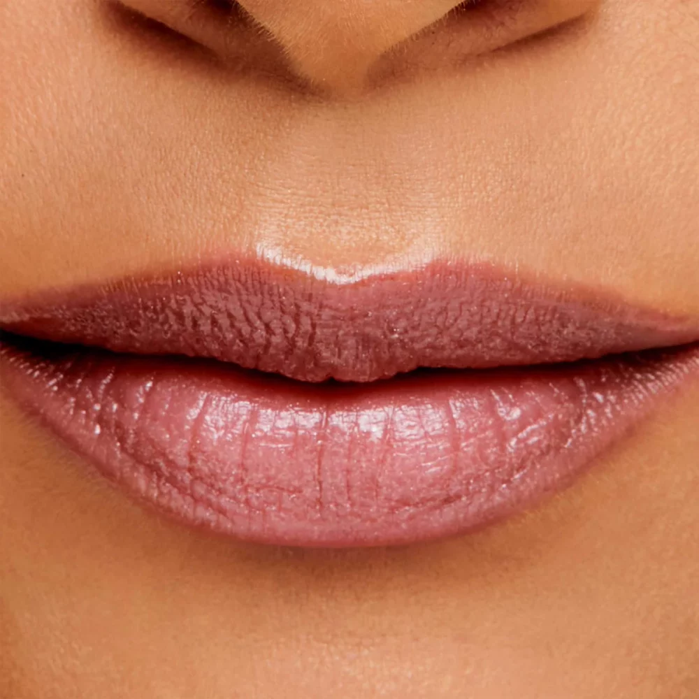 Lippen mit HydroPure Hyaluronic Lip Gloss - Kir Royal - von Jane Iredale Mineral Make Up - bei Claresco Cosmetic online kaufen!