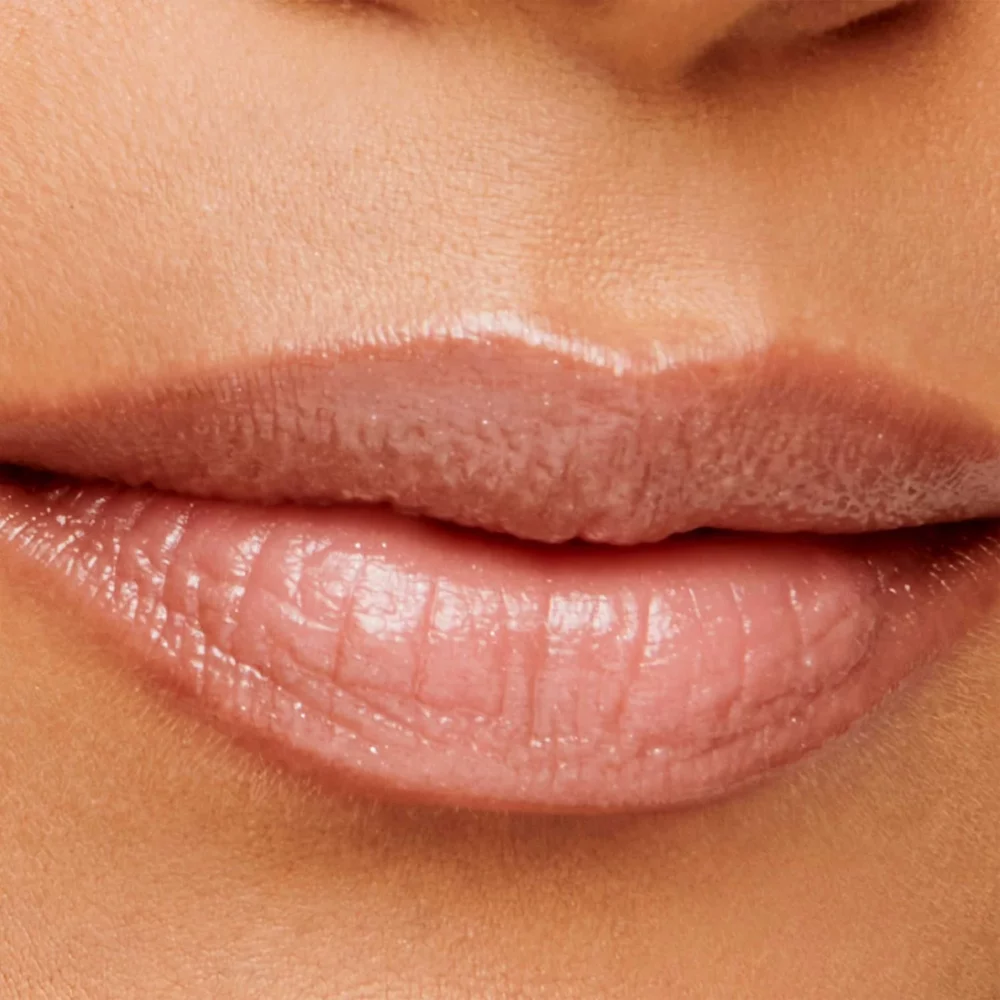 Lippen mit HydroPure Hyaluronic Lip Gloss - Summer Peach - von Jane Iredale Mineral Make Up - bei Claresco Cosmetic online kaufen!